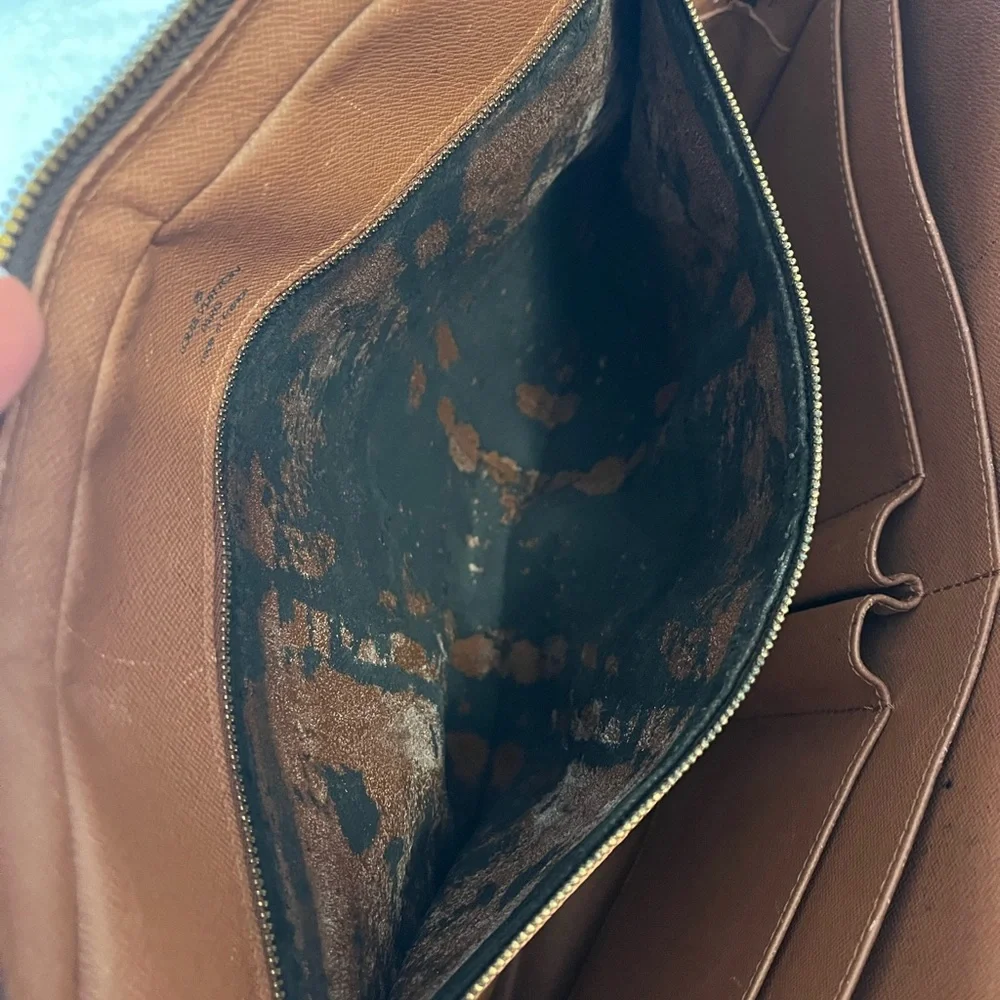 Louis Vuitton Monogram Briefcase with Leather Accents - Picture 14 of 16